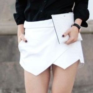 Firm! Zara Pointed Hem Skort